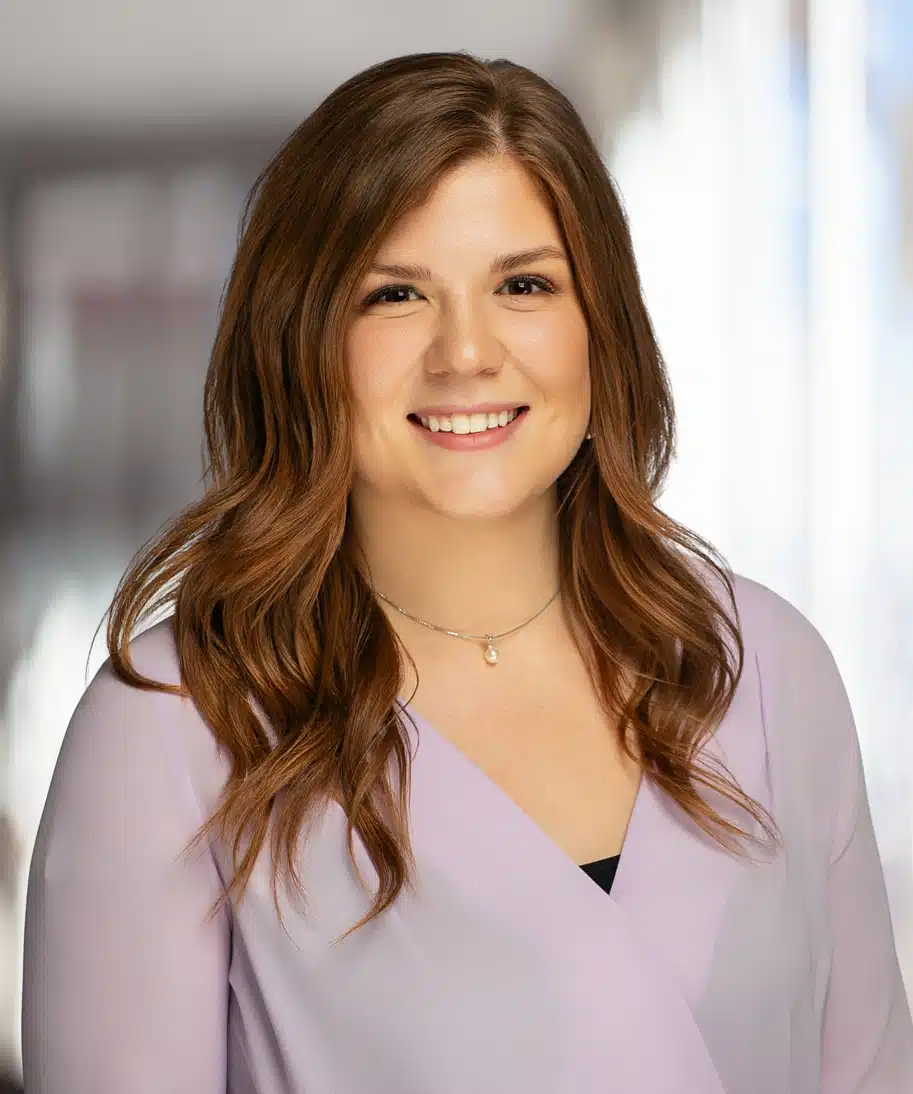 5 Signs It’s Time to Update Your Headshot